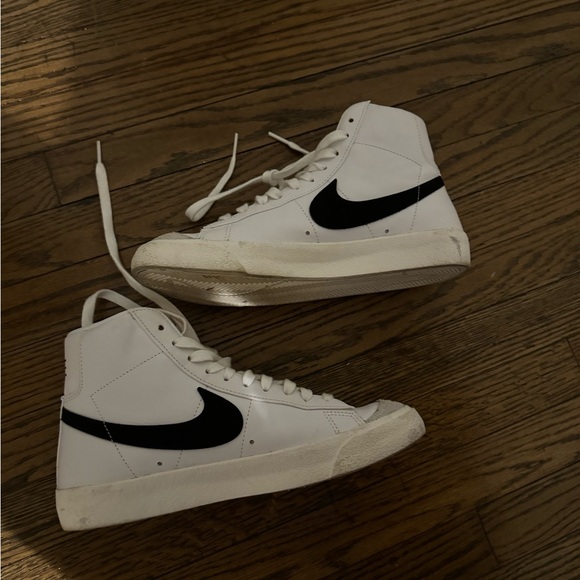Nike women’s blazer - Picture 2 of 3